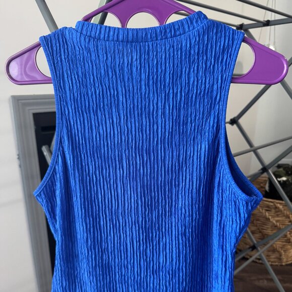 Women's Large Blue Tank - Picture 3 of 4